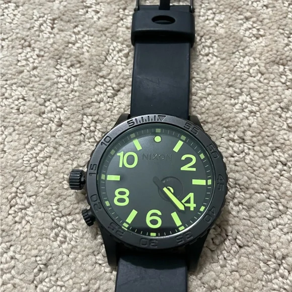 Nixon The 51-30 Black/Neon Green Men’s Watch - Picture 2 of 5